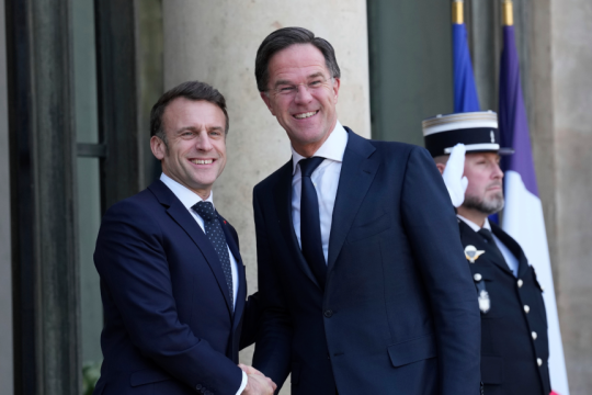 macron - route